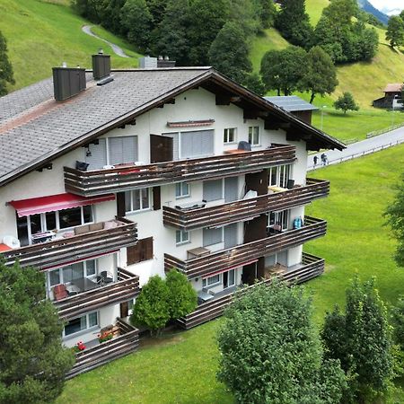 Gemuetliches Appartement Fuer Erholung Und Sport Klosters Luaran gambar