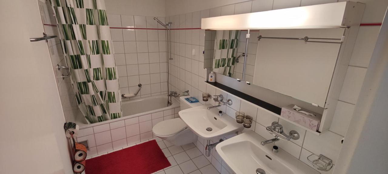 Gemuetliches Appartement Fuer Erholung Und Sport Klosters Luaran gambar