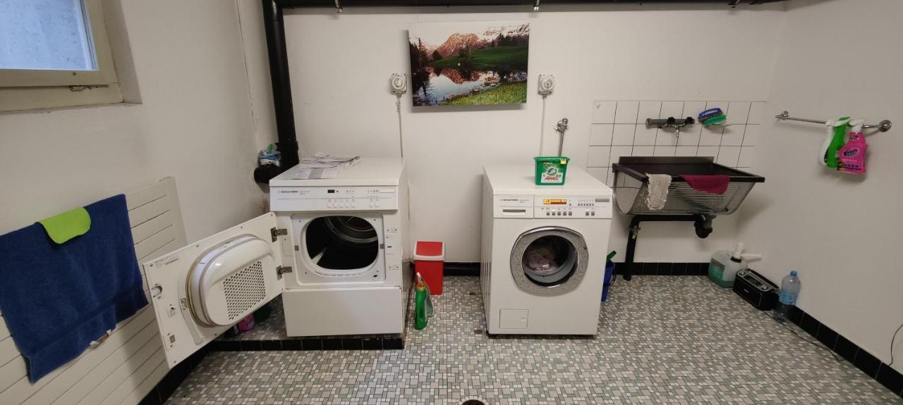 Gemuetliches Appartement Fuer Erholung Und Sport Klosters Luaran gambar