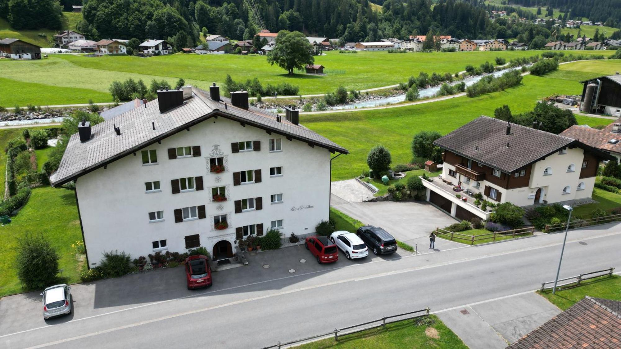 Gemuetliches Appartement Fuer Erholung Und Sport Klosters Luaran gambar